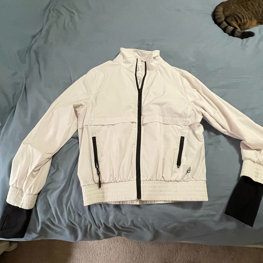 P’Tula windbreaker jacket